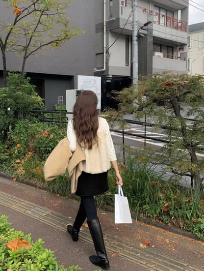 毛毛造型細肩帶背心4