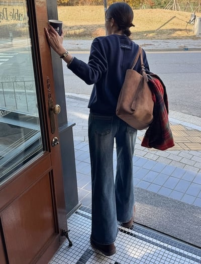 後口袋磨毛滾邊內刷薄毛直筒牛仔褲5