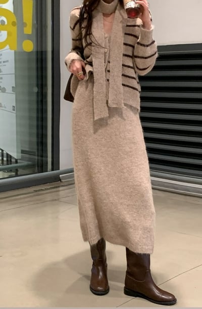 附綁巾V領橫條紋針織外套＋長裙SET4