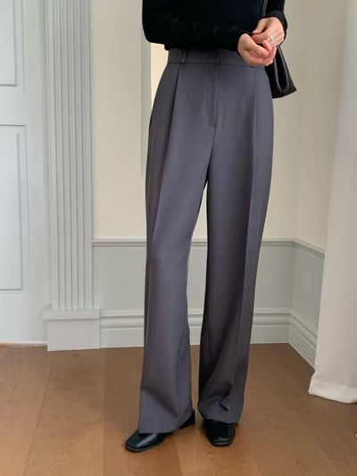 熱銷中！極簡壓褶設計直筒西裝褲1