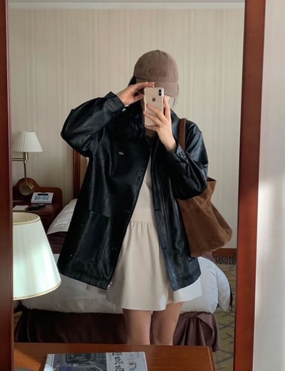 小金牌翻領長版仿皮口袋西外2