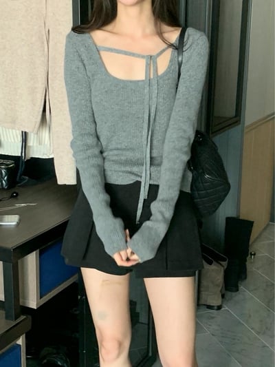 方領綁帶造型針織衣1