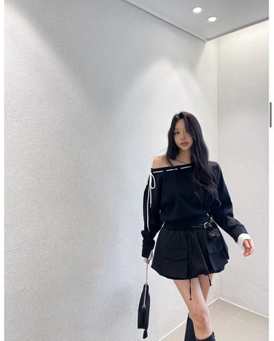 抽繩側綁結領拼接手袖大學Ｔ5