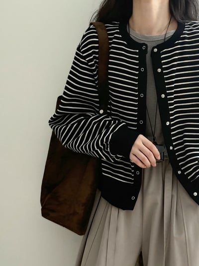 圓領橫條紋排釦棒球外套2