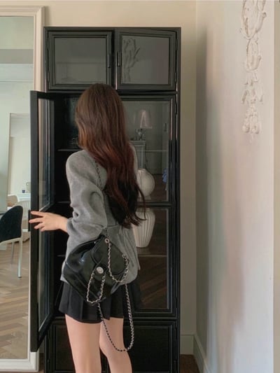 Ｖ領牌釦開衩下擺針織衣9