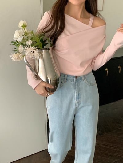 單肩交叉壓紋素色薄款Ｔ4