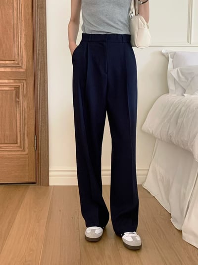 熱銷中！極簡壓褶設計直筒西裝褲6