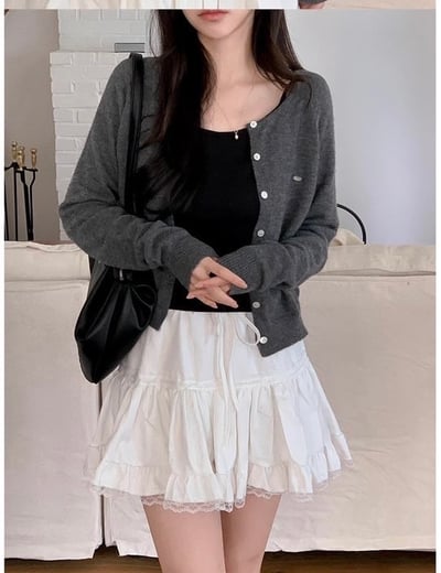 多色款！金牌小logo圓領排釦短版針織衣12