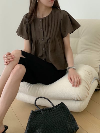 圓領打褶造型壓紋傘擺棉麻衫11
