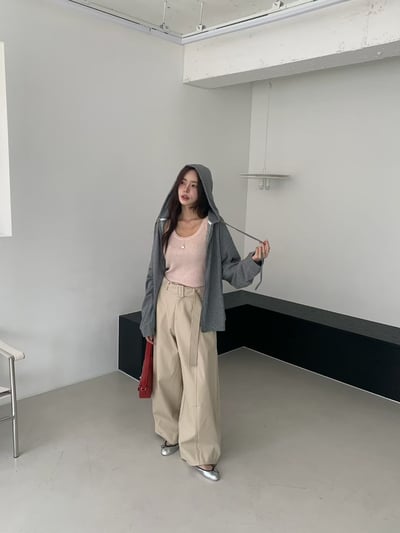 連帽落肩寬鬆棉質外套9