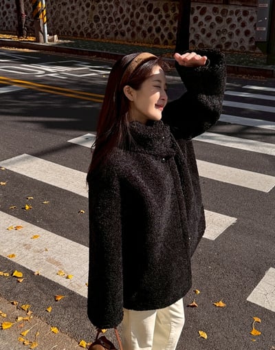 可立領羊羔毛鋪棉大衣7