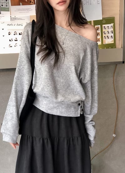 斜肩下擺排釦素色柔軟羊毛上衣（羊毛10%+安格拉羊毛5％）7