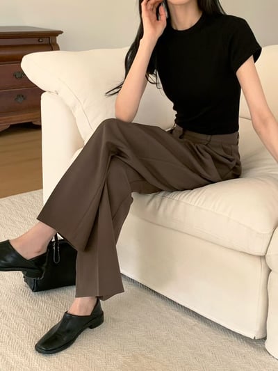 熱銷中！極簡壓褶設計直筒西裝褲5