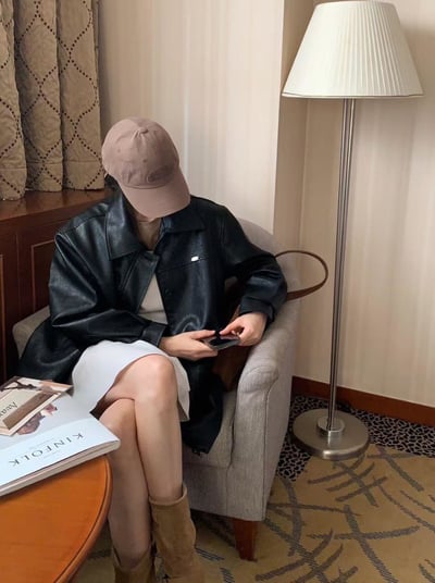 小金牌翻領長版仿皮口袋西外6