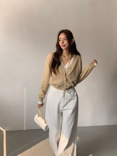 Ｖ領撞色假兩件排釦針織衫3