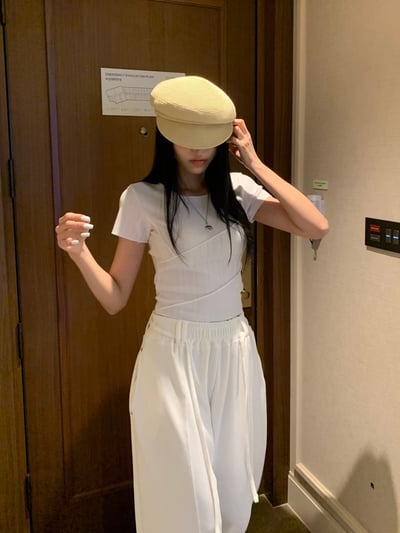 不規則切線壓紋設計短版Ｔ7