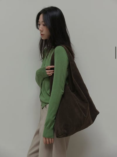 今年夯款！麂皮hobo肩背包8