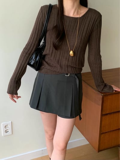 圓領坑紋博款針織衫2