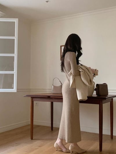 大方領針織坑條長版洋2