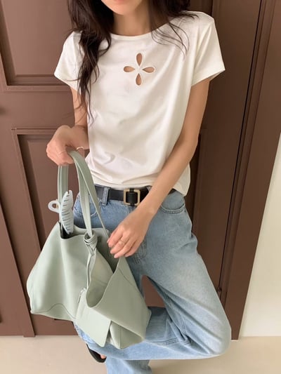 可雙面穿雕刻鏤空小花T1
