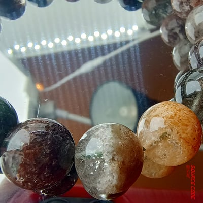 【四季如歌如畫 】原串販售款 四季幽靈水晶手串~ 有著青綠、紅紫、橘黃、銀白對應春夏秋冬四個季節 讓您擁有一整年的風景8