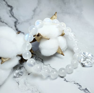 【藍月光 月下桃花開運手鍊】 充滿靈力的桃花石 六月誕生幸運石3