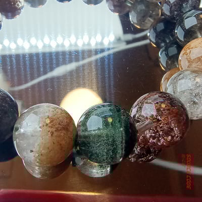 【四季如歌如畫 】原串販售款 四季幽靈水晶手串~ 有著青綠、紅紫、橘黃、銀白對應春夏秋冬四個季節 讓您擁有一整年的風景7