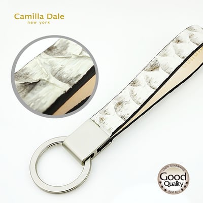 Camilla Dale 韓國正蛇皮米白鑰匙圈(霧銀)2