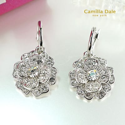 CamillaDale 山茶花晶鑽耳環1