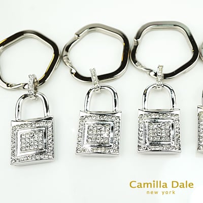 Camilla Dale 雲朵光燦鎖頭水鑽鑰匙圈3