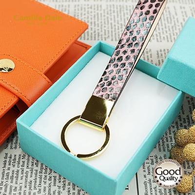 Camilla Dale 韓國正蛇皮粉紅鑰匙圈(亮金)3