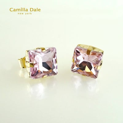 Camilla Dale 紫蘿蘭正方形水鑽耳環1