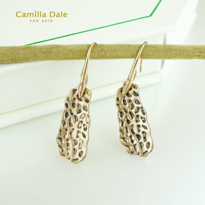 Camilla Dale 復古金色枯葉垂吊耳環2