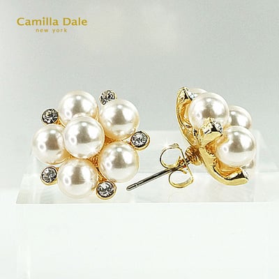 CamillaDale 水晶珍珠花耳環1