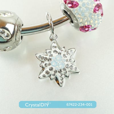 CrystalDIY奧地利SW水晶密鑲雪絨花吊墜#67442 鍍銠金屬做成項鍊、耳環1