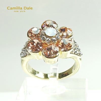 CamillaDale 六花瓣花朵水晶戒2