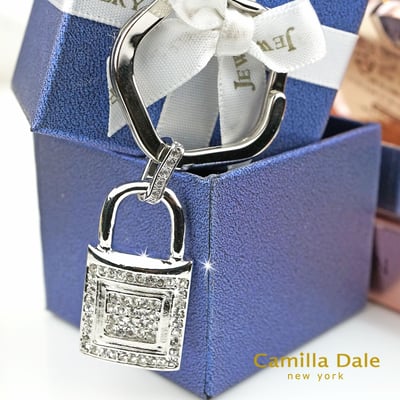 Camilla Dale 雲朵光燦鎖頭水鑽鑰匙圈6