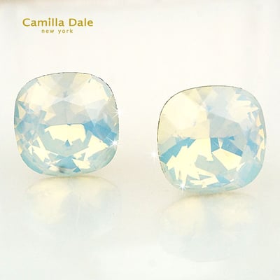 CamillaDale 公爵石水晶耳環(白蛋石)1