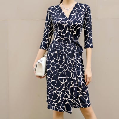 正韓貨esther-st 深藍印花裹身洋裝 Dress 修身剪裁5