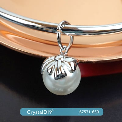 CrystalDIY奧地利水晶SW 蝴蝶結珍珠吊墜 #67571 雪白珍珠鍍銠金屬1