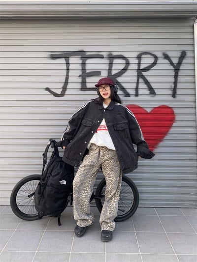 韓國厚磅落地豹紋牛仔寬褲3