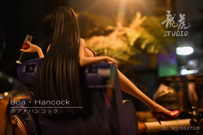 【海賊王】龍虎 Studio-女性沙發坐姿扉頁 海賊女帝 波雅漢庫克9