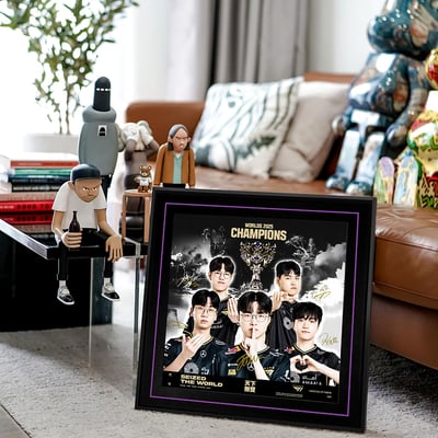 【週邊】千鳥社－英雄聯盟 T1戰隊 第六冠 裝飾畫5