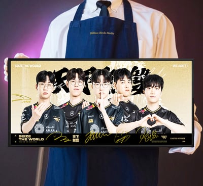 【週邊】千鳥社－英雄聯盟 T1 第六冠 橫版 裝飾畫＆滑鼠墊1