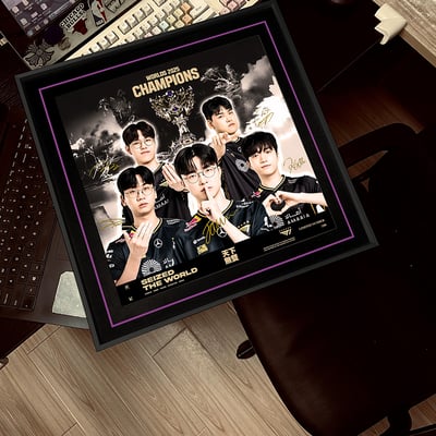 【週邊】千鳥社－英雄聯盟 T1戰隊 第六冠 裝飾畫4