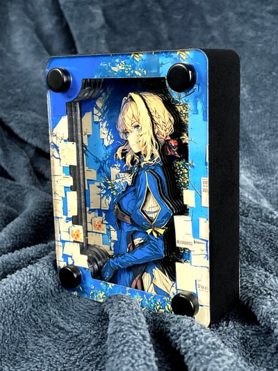 【週邊】千鳥社-紫羅蘭永恆花園薇爾莉特伊芙加登立體卡磚擺台裝飾畫2