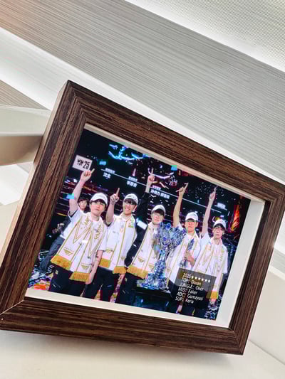 【週邊】千鳥社－T1 第六冠 擺台3