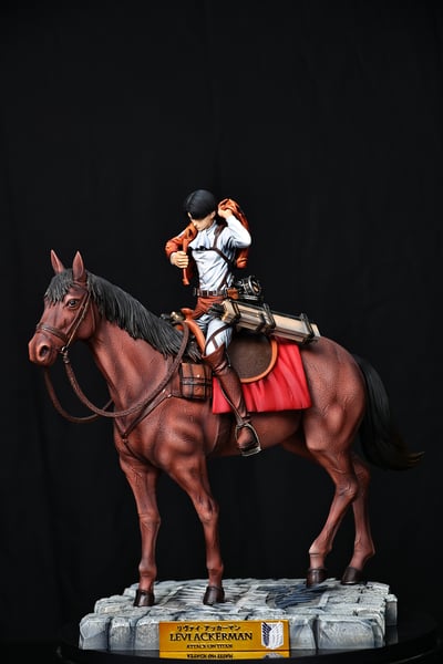 【進擊的巨人】TITAN 工作室-初代裡維班 特別作戰小組全共鳴 第一彈 里維阿卡曼1