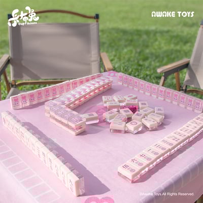 【週邊】AWAKE TOYS-卡布兔mini麻將6