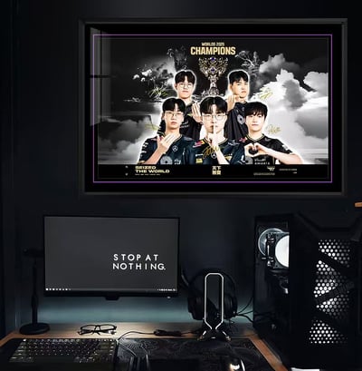 【週邊】千鳥社－英雄聯盟 T1戰隊 第六冠 裝飾畫6